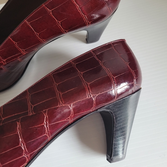 Bally croc embossed burgundy court heels vintage designer heels - Picture 3 of 16